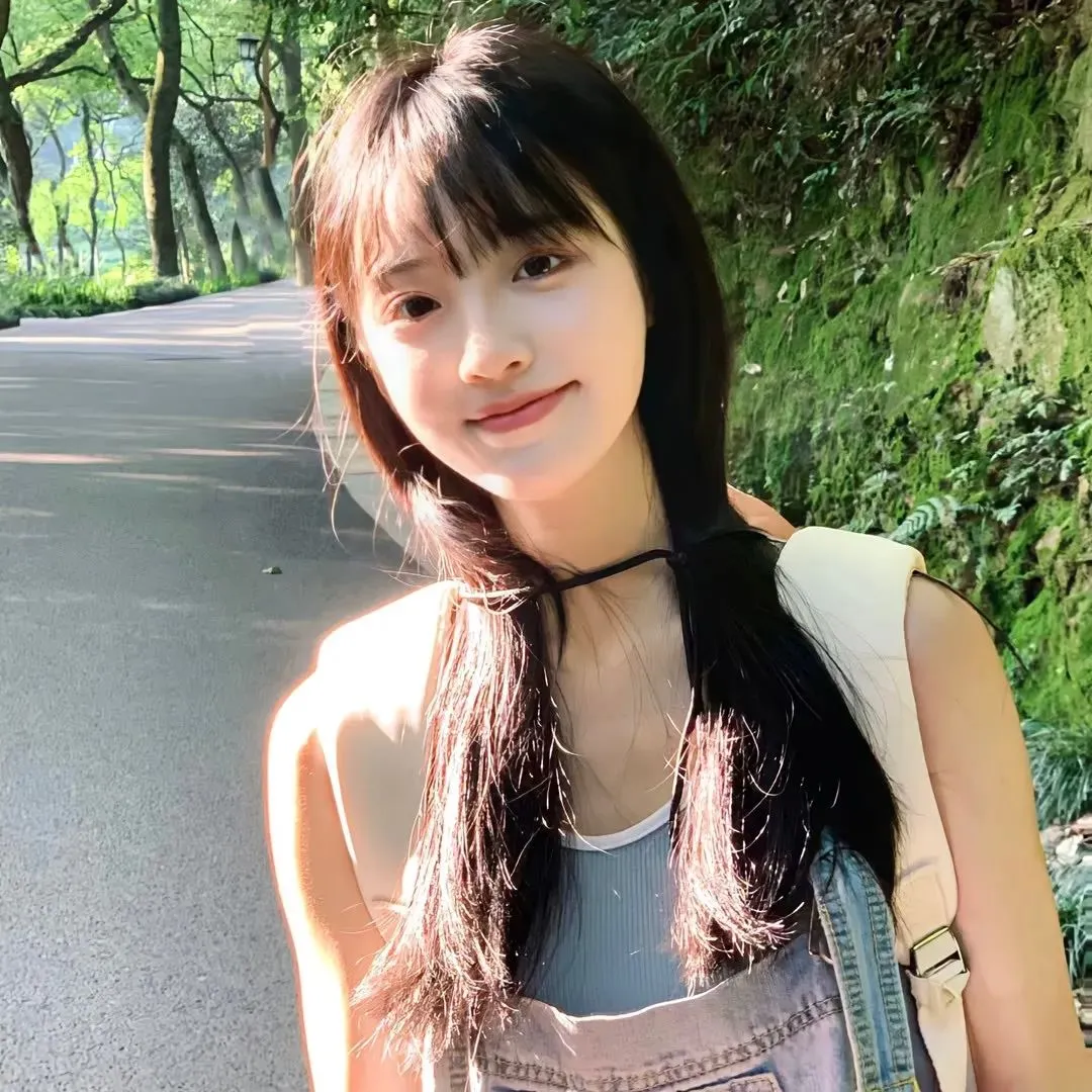 【大尺度惊悚经典】《大逃杀》未删减导演剪辑修复版：被送到荒岛互相残杀的同班同学，日本最残酷的人性社会实验
